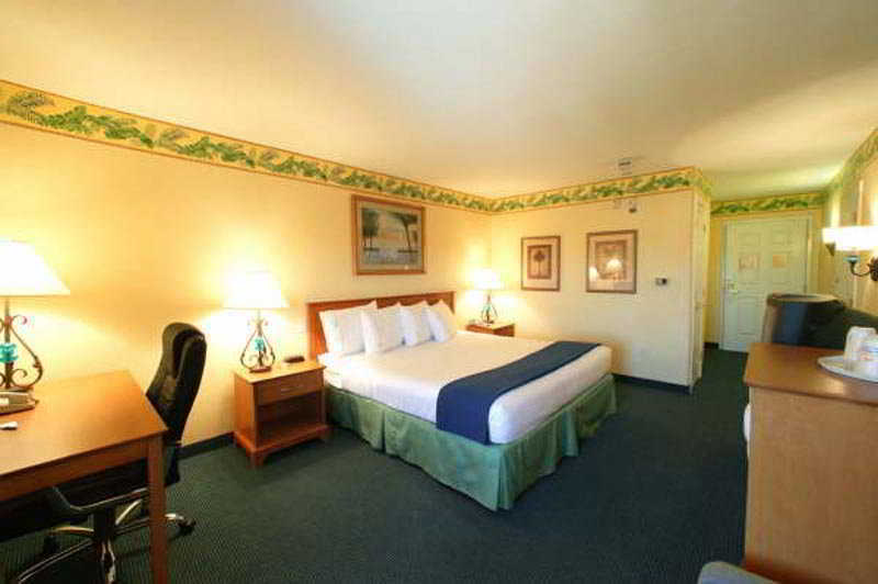 Best Western Plus Orlando Lake Buena Vista South Inn & Suites Kissimmee Exterior photo